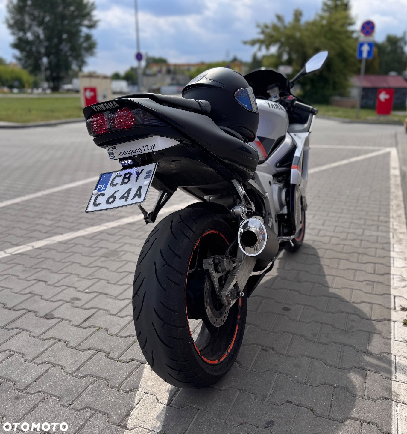 Yamaha R6 - 4