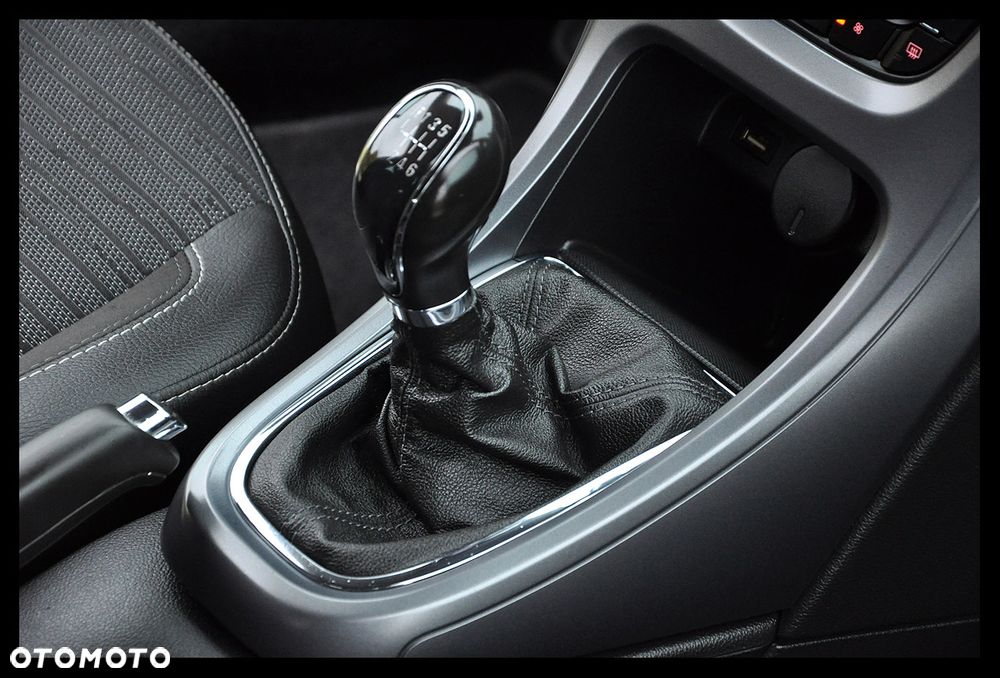 Opel Astra 2014