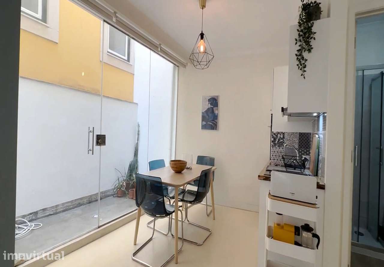 Apartamento T0 em Lisboa, com mobiliário incluído - Grande imagem: 2/21