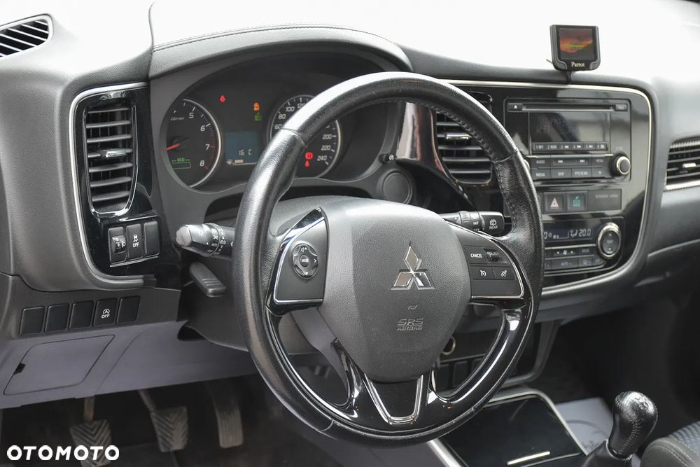 Mitsubishi Outlander 2.0 City Style 2WD - 22