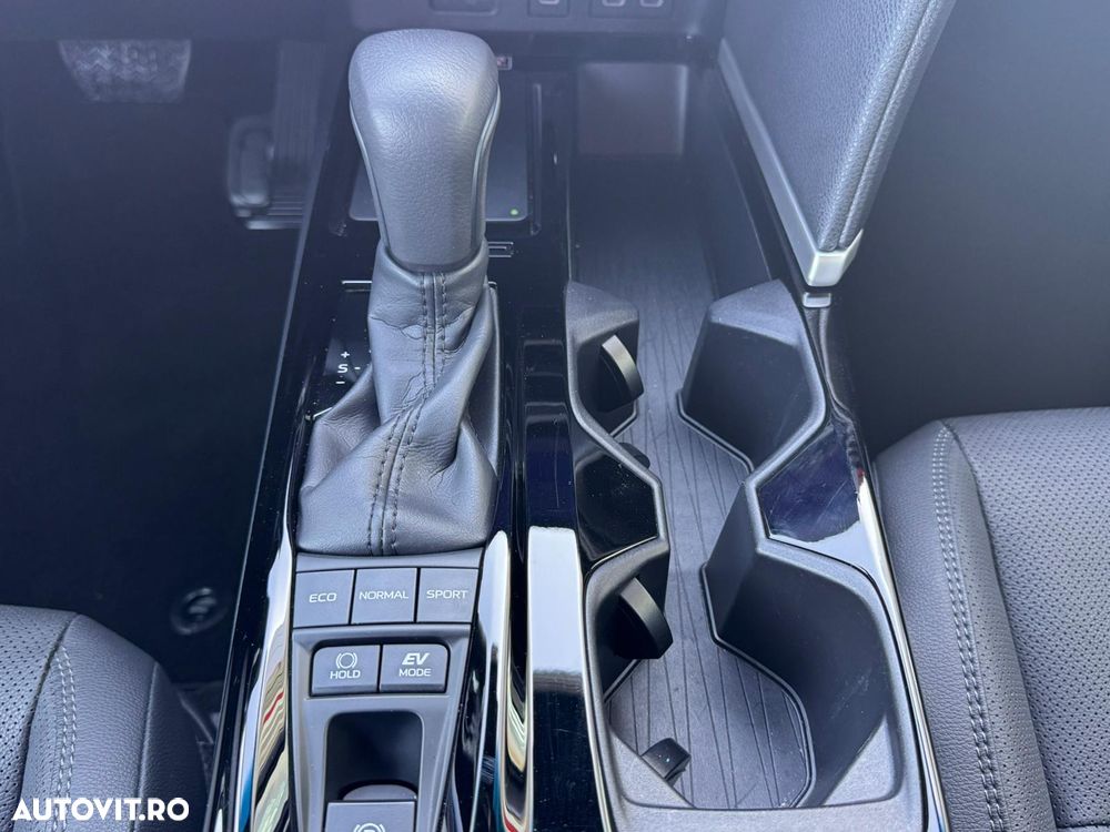 Toyota Camry 2.5 Exclusive - 21