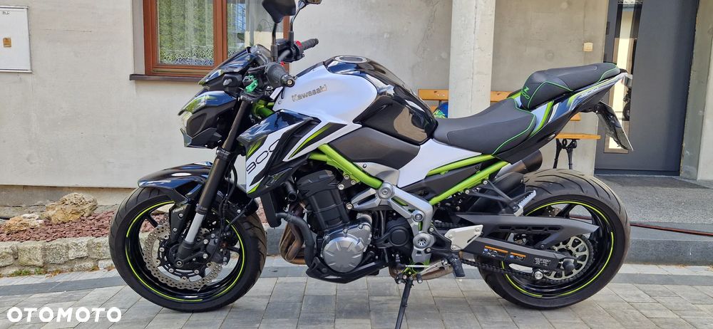 Kawasaki Z 900 - 12