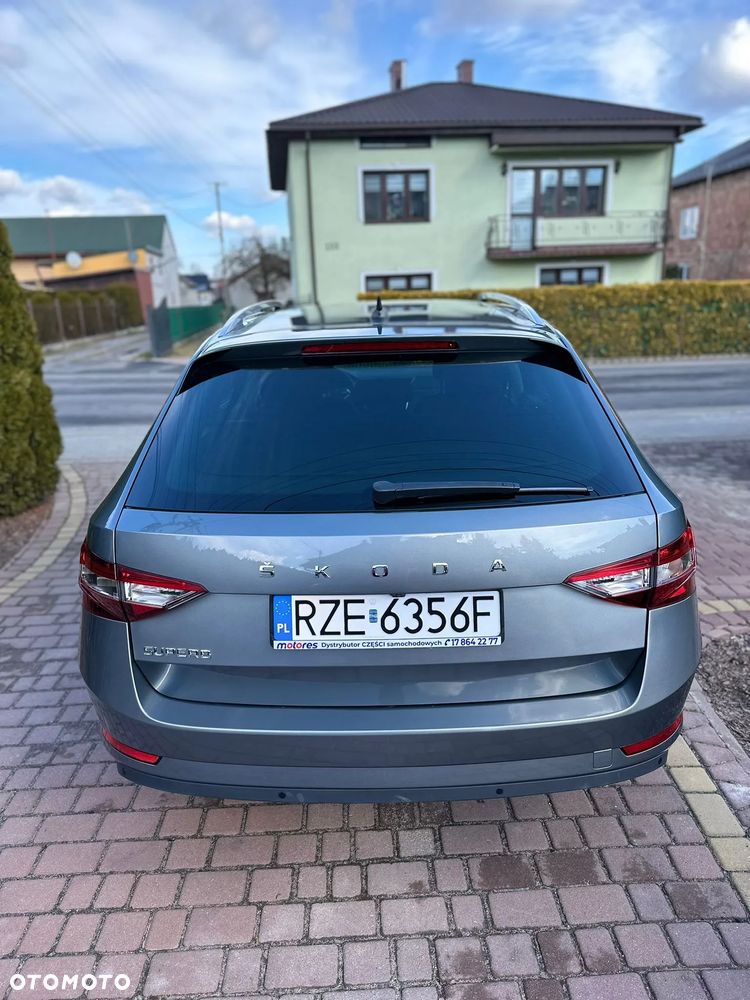 Skoda Superb 2.0 TDI SCR Ambition DSG - 6