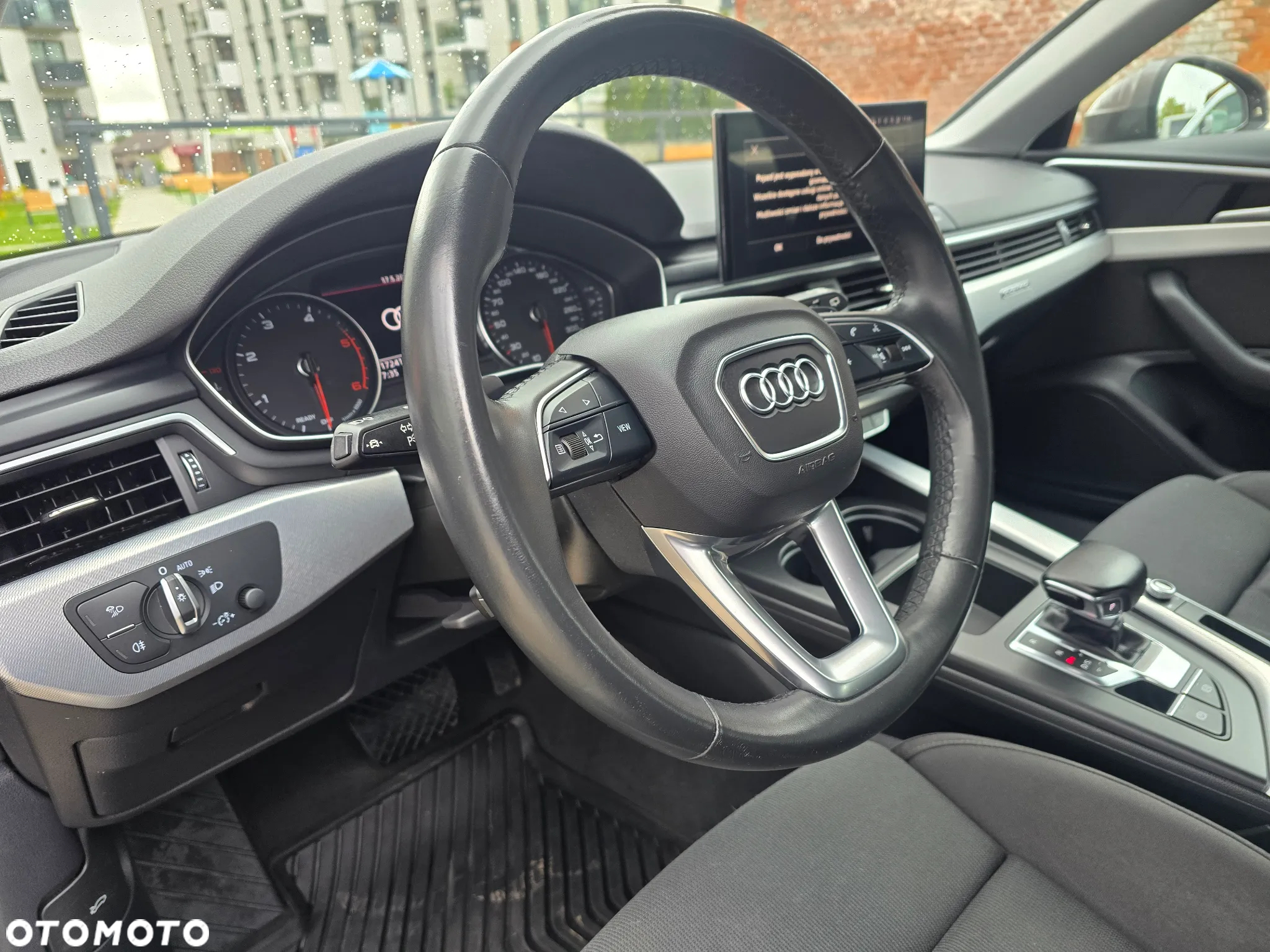 Audi A4 Avant 40 TDI quattro S tronic - 16