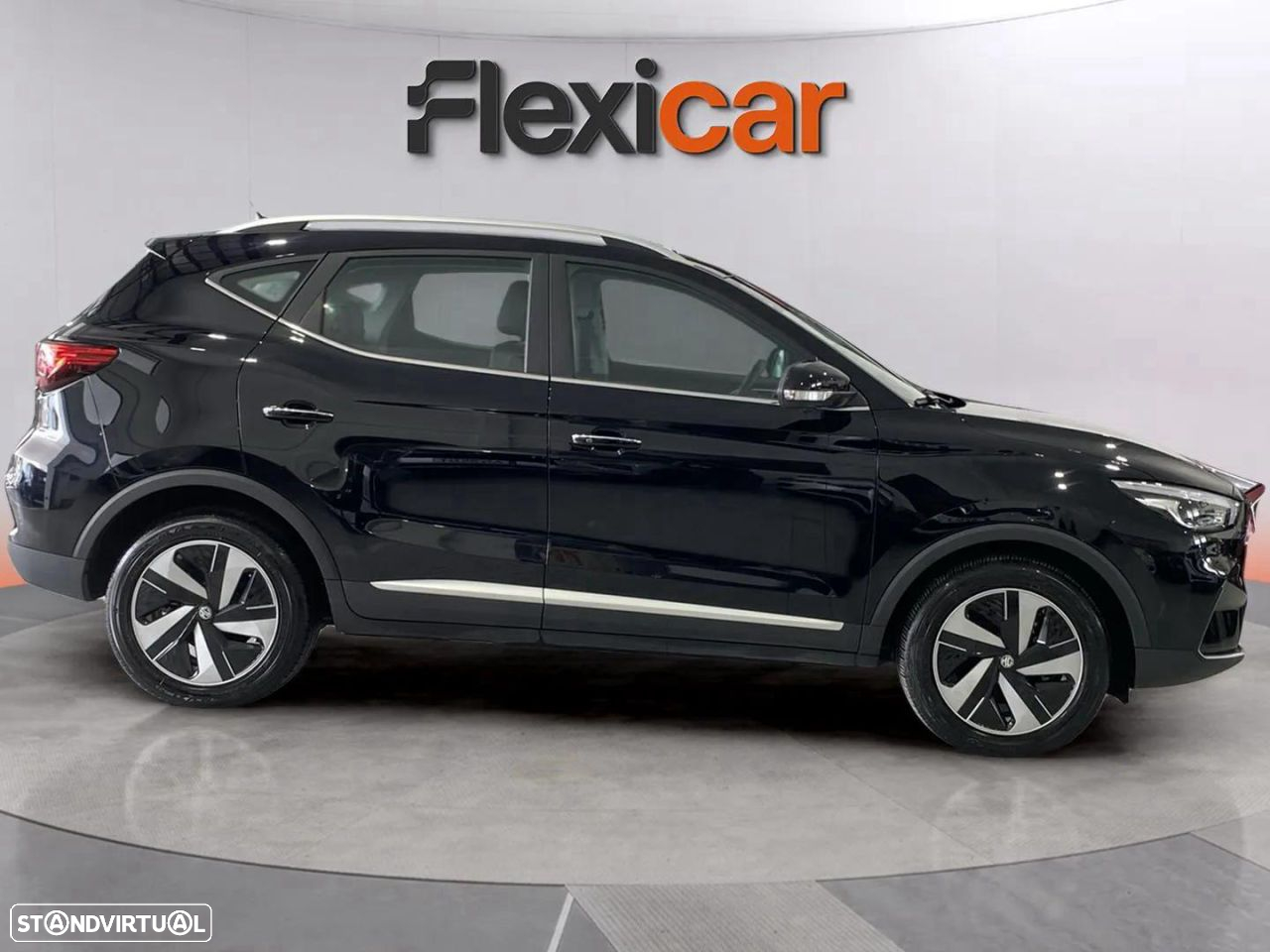 MG ZS EV 72.6 kWh Luxury OBC 11 kW - 2