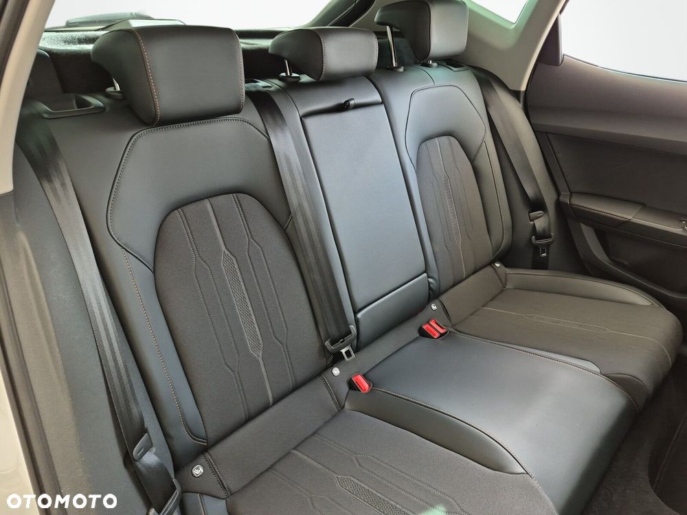 Cupra Formentor 1.5 TSI DSG - 25