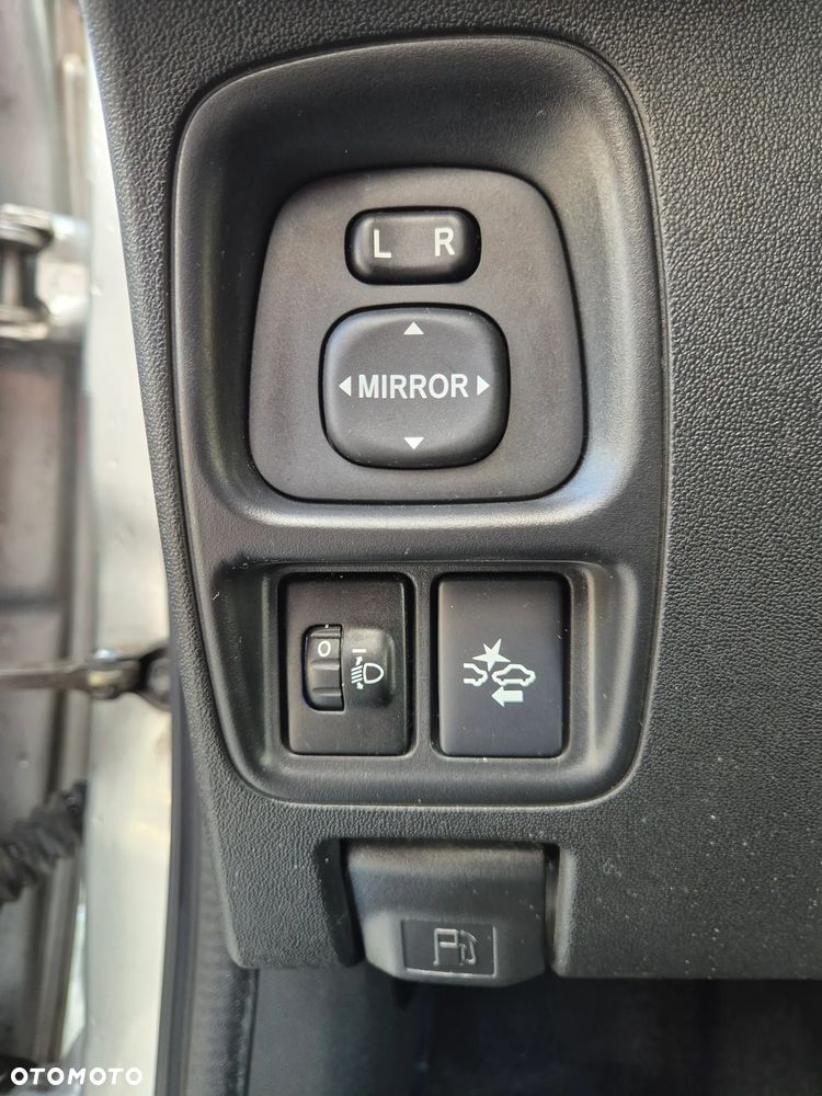 Toyota Aygo x-play Edition-S - 26