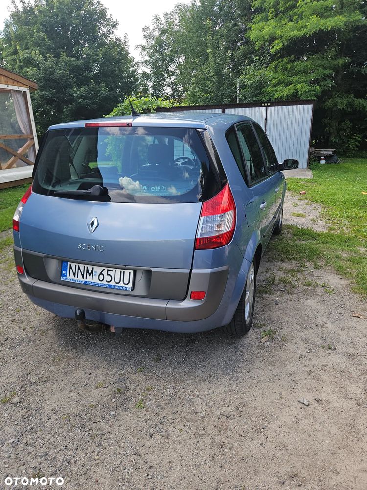 Renault Scenic 2.0 16V Emotion - 4