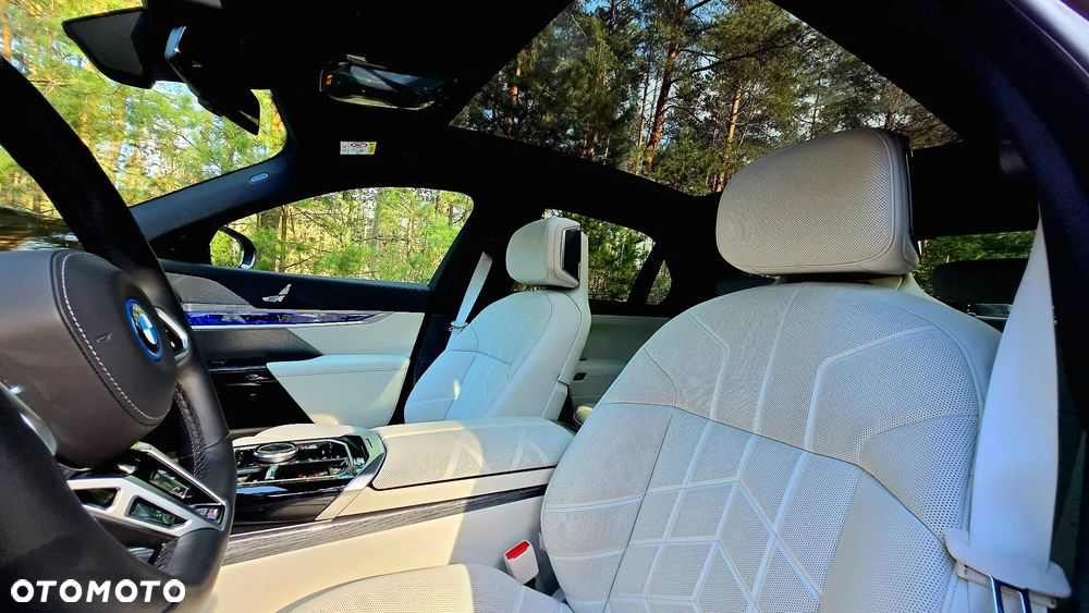 BMW i7 105.7kWh eDrive50 - 28