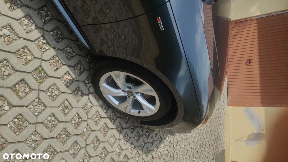 Audi A4 Limousine - 2