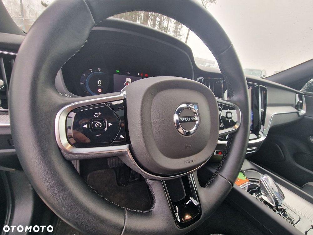 Volvo V60 Cross Country - 17