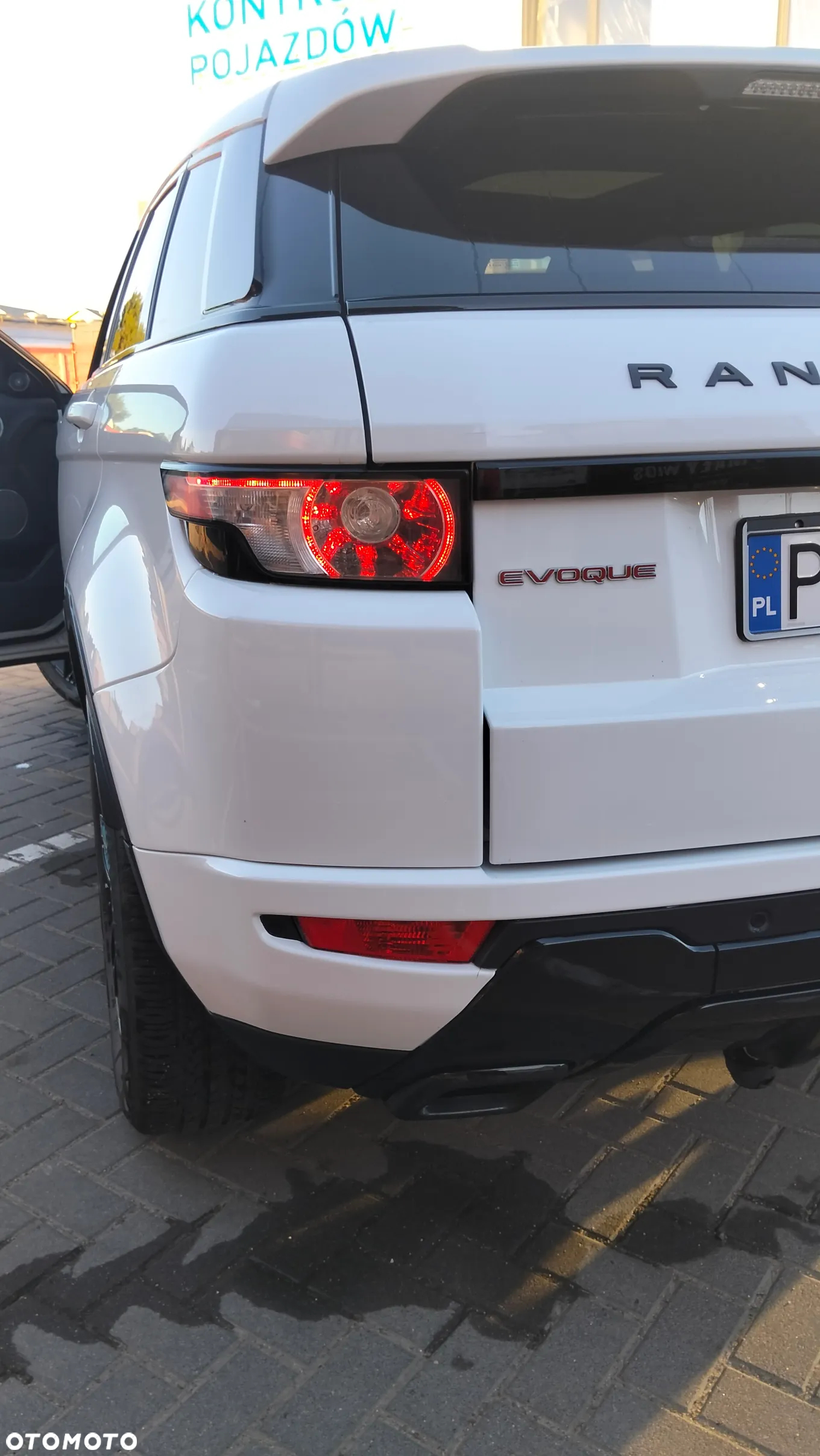 Land Rover Range Rover Evoque - 15