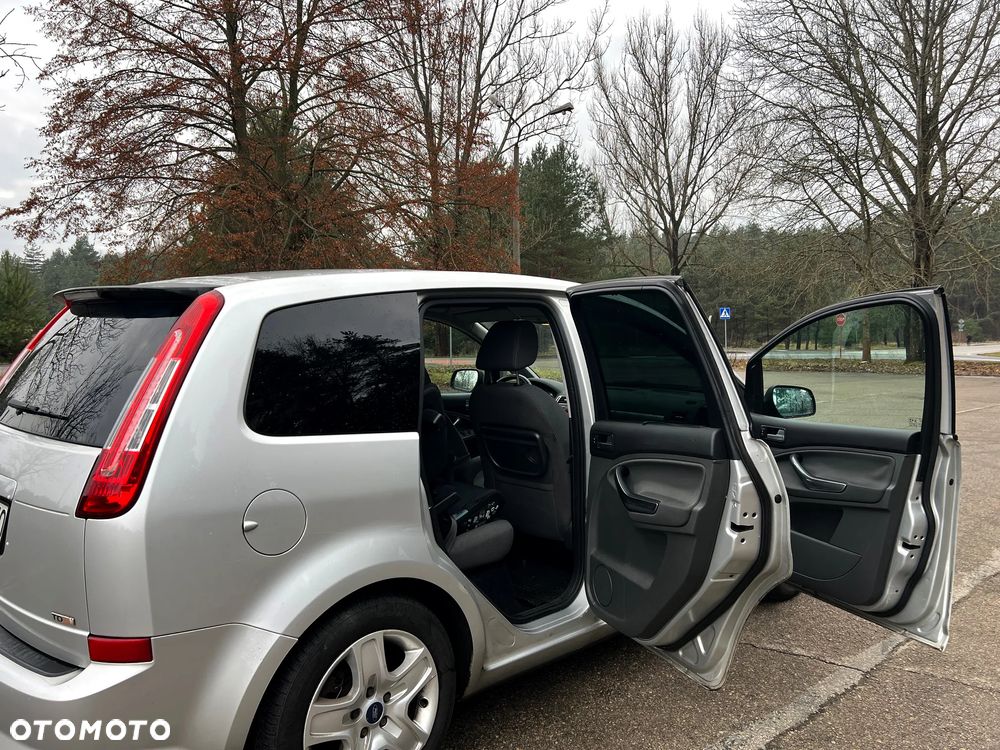 Ford Focus C-Max ver-2-0-tdci-titanium - 13