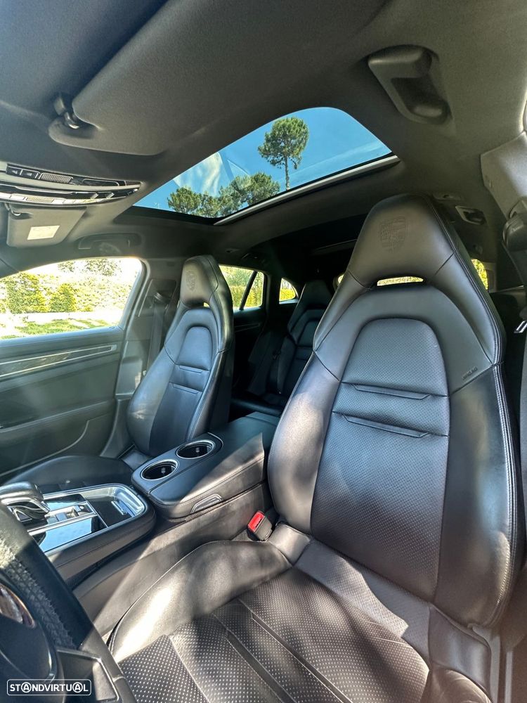 Porsche Panamera Sport Turismo - 13