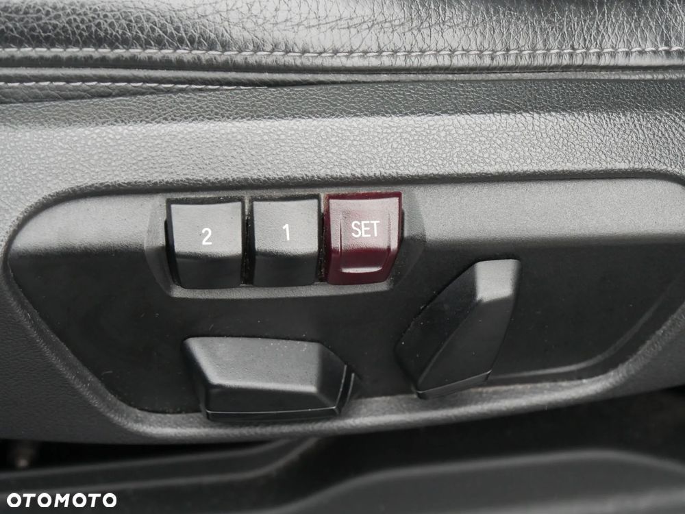 BMW Seria 2 218d Luxury Line - 22