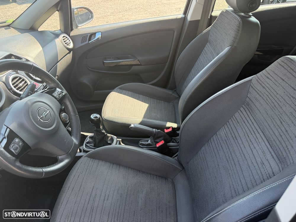 Opel Corsa 1.2 Enjoy - 12