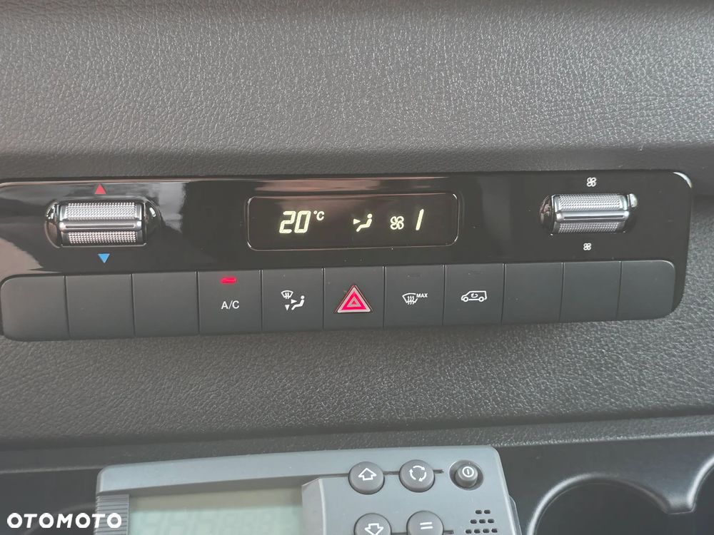 Mercedes-Benz SPRINTER //  319 CDI 3.0 V6 190 KM  // THERMO KING // MROŹNIA // CHŁODNIA //  100 % BEZWYPADKOWY // L4H2 // KRAJOWY// 1 WŁ // 230V // FUNKCJA GRZANIA // // -20 °C // Full Opcja  // - 32