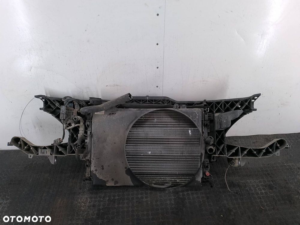 PAS PRZÓD, CHŁODNICE, WENTYLATOR MERCEDES VIANO A6398800003 3.5 V6 - 7