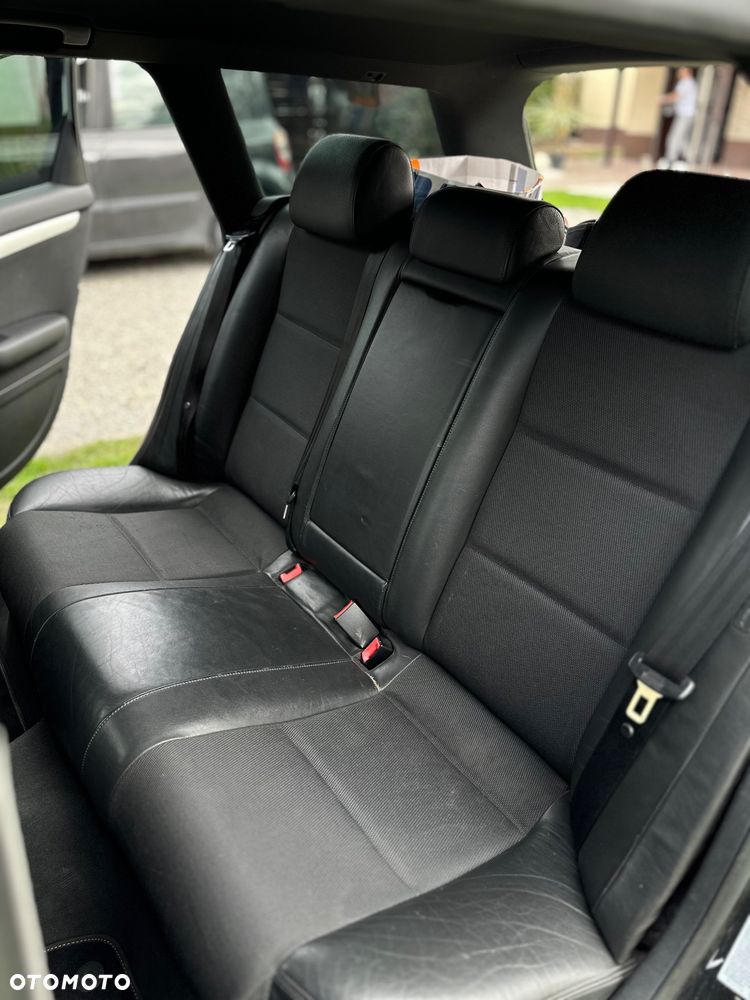 Audi A4 Avant 2.0 TDI - 13