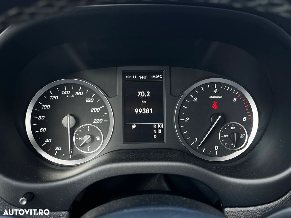 Mercedes-Benz Vito - 16