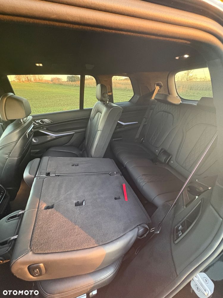 BMW X7 - 9