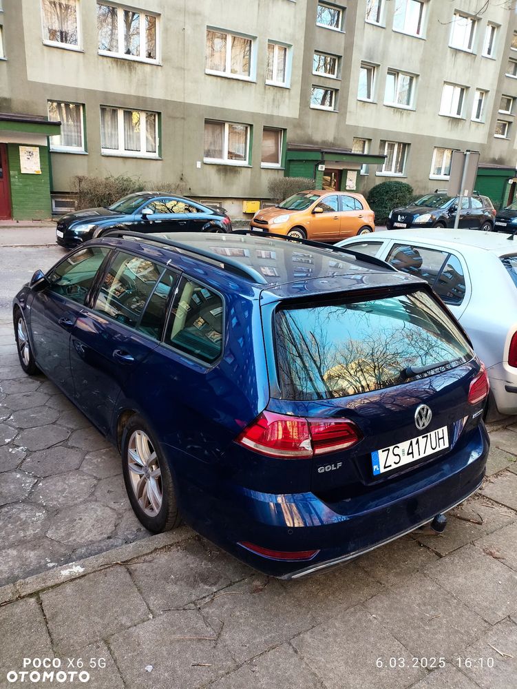 Volkswagen Golf 1.5 TSI BlueMotion ACT DSG Comfortline - 4
