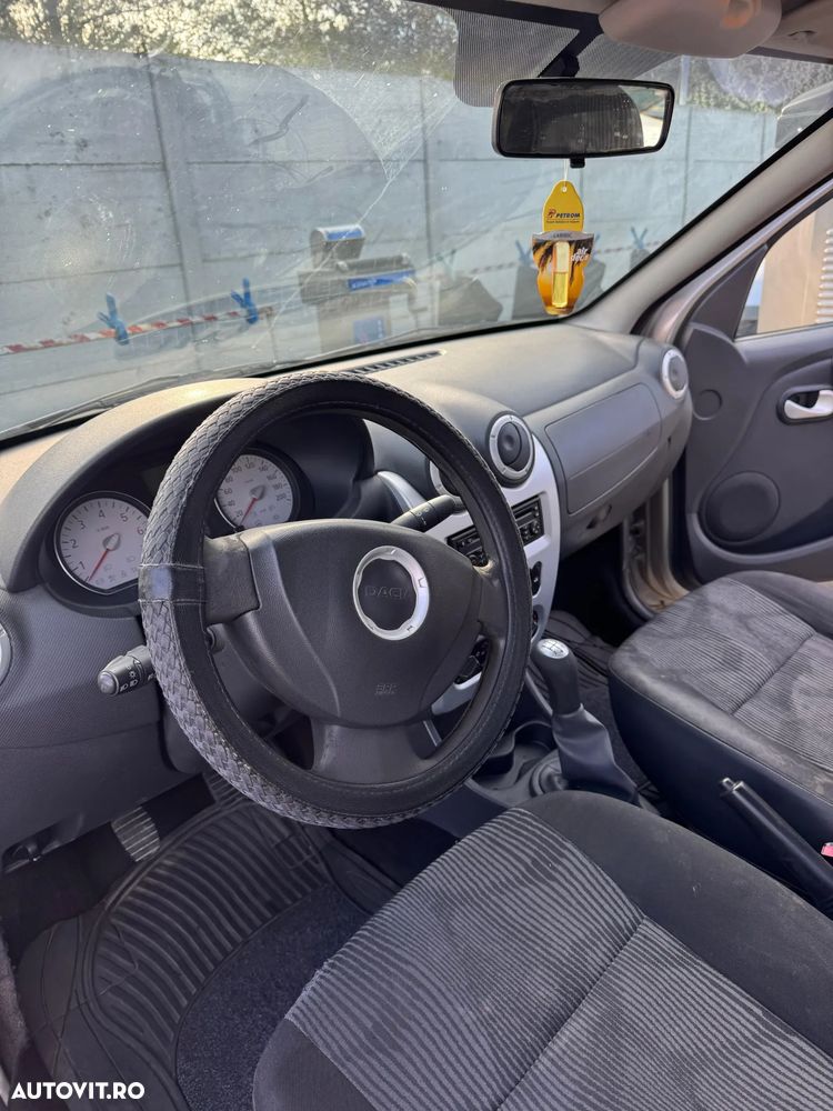 Dacia Logan 1.4 - 8