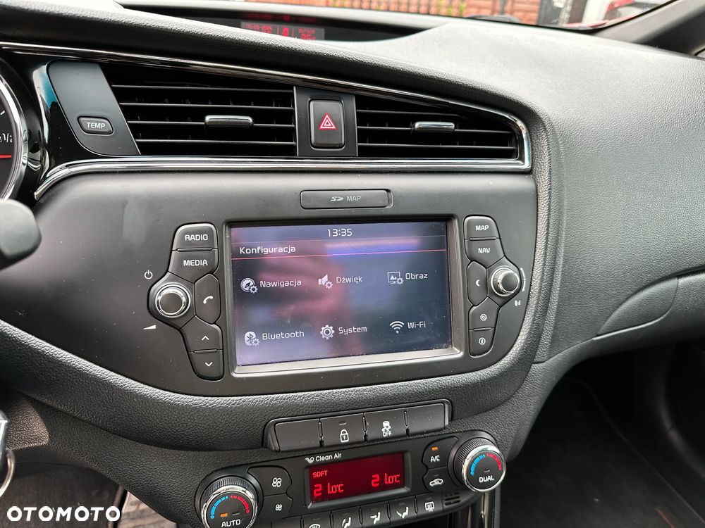 Kia Ceed - 14