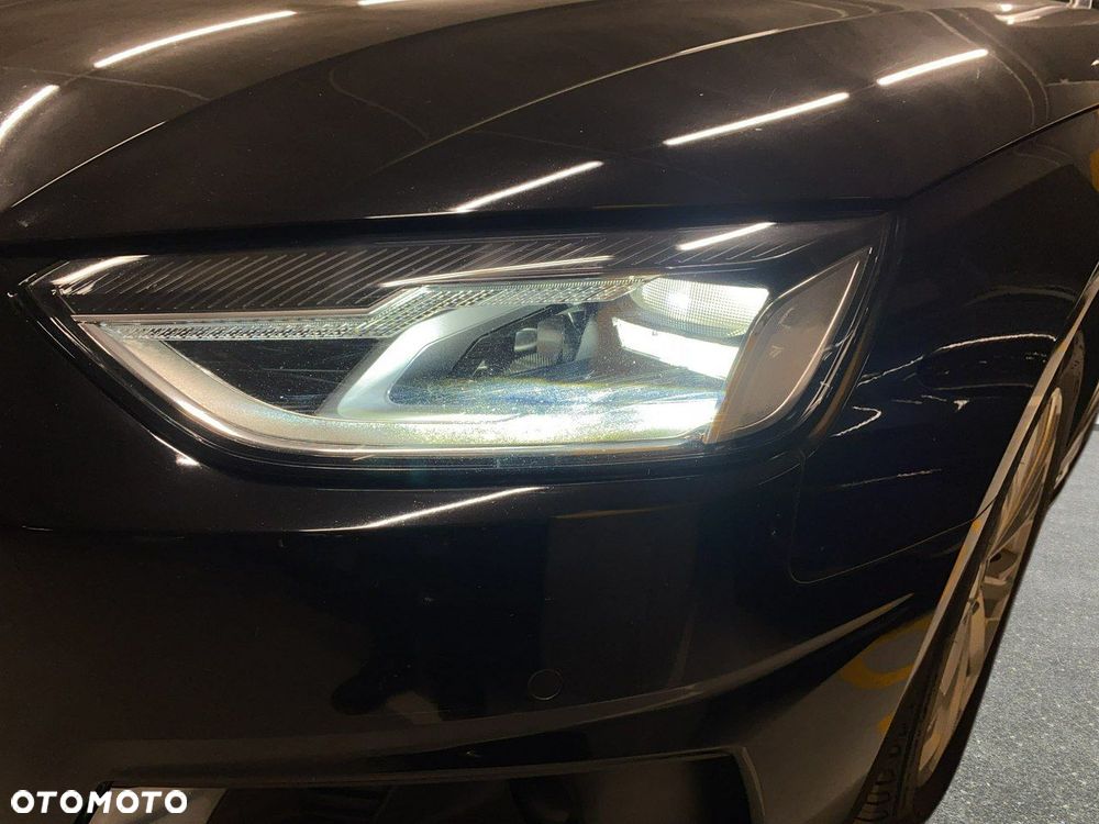 Audi A4 Limousine - 10