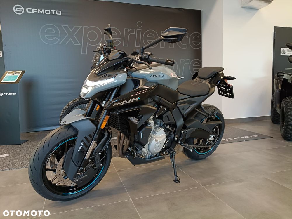 CFMoto 675NK - 6