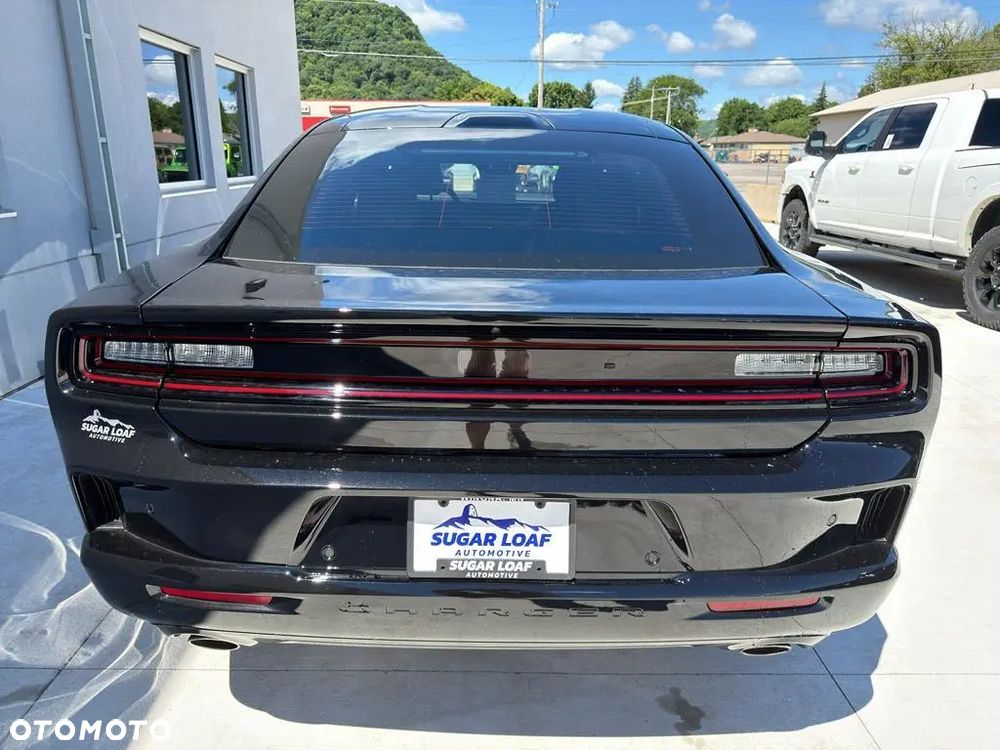 Dodge Charger - 8
