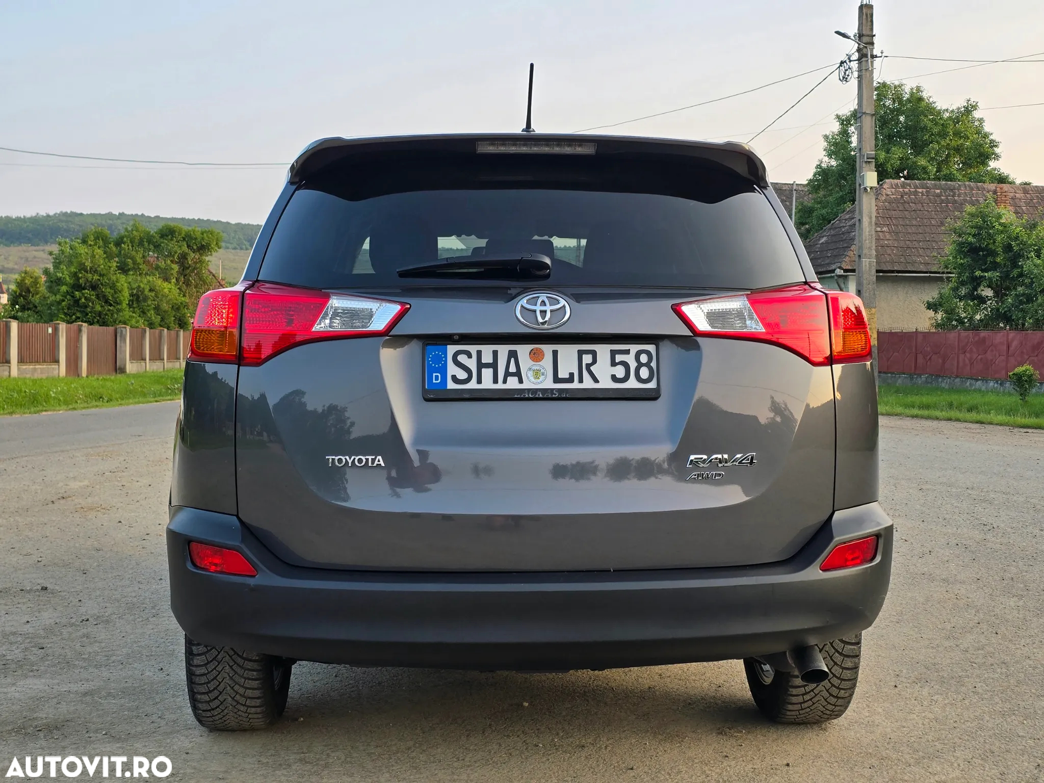 Toyota RAV4 2.2 D-4D 4x4 Edition - 13