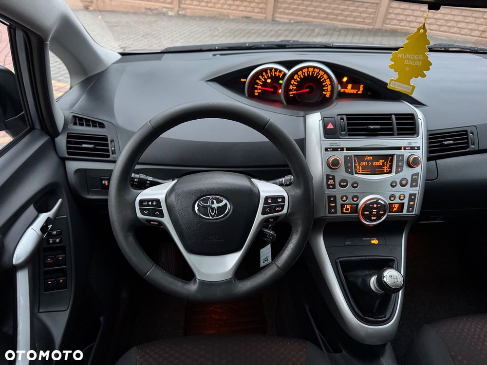 Toyota Verso 1.8 Travel - 18