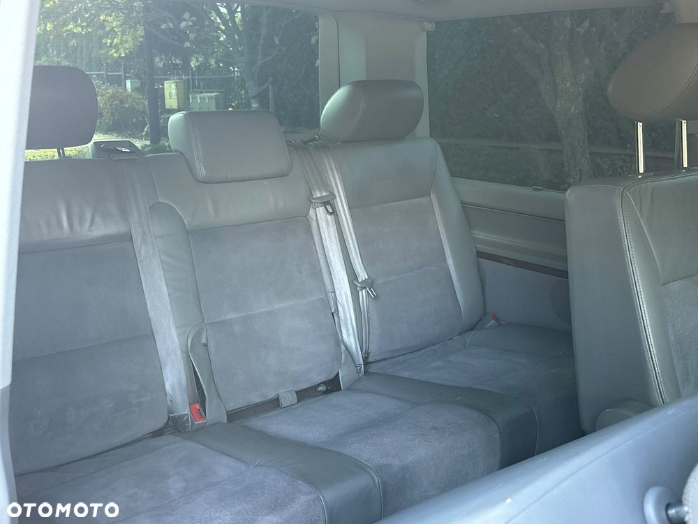 Volkswagen Multivan - 19