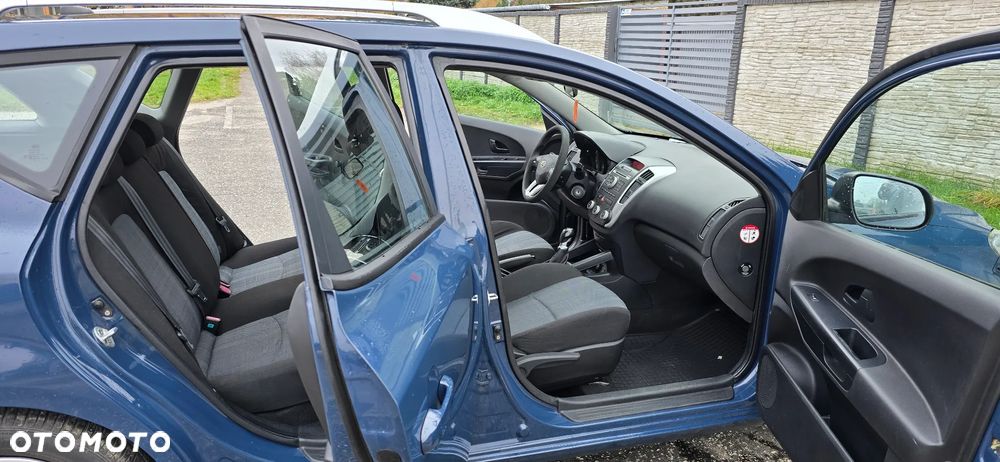 Kia Ceed Cee'd 1.6 Crdi Comfort + - 13