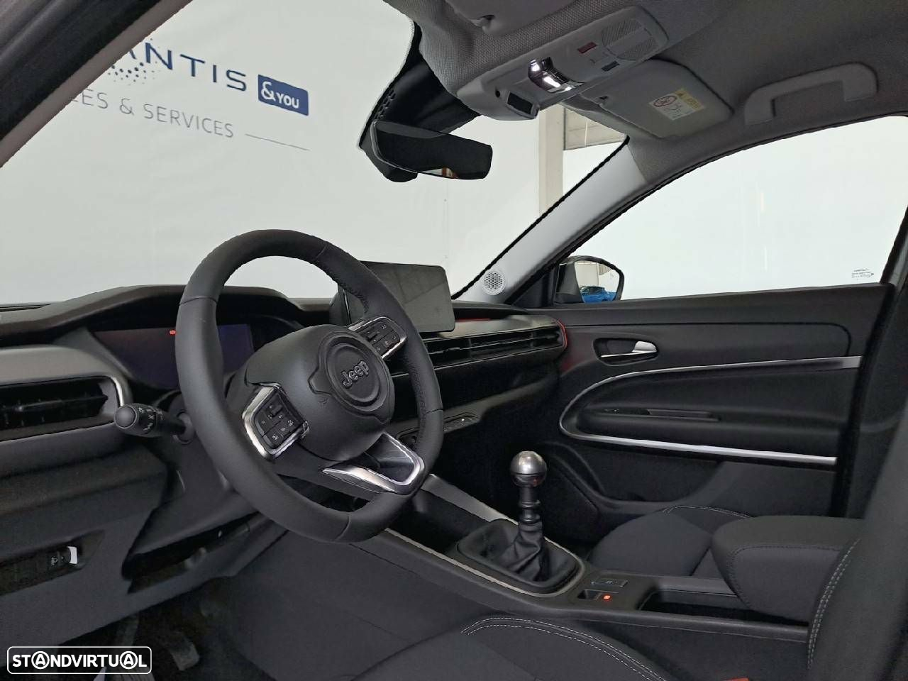 Jeep Avenger 1.2 GSE T3 Summit - 8