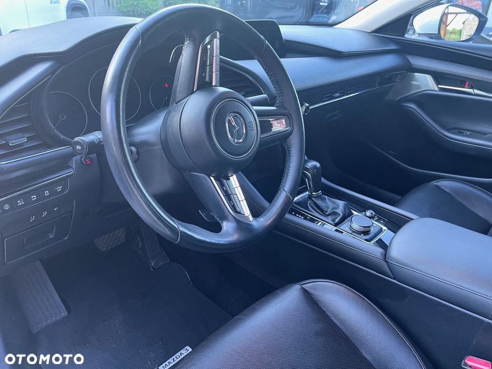 Mazda 3 2.0 mHEV Hikari - 10