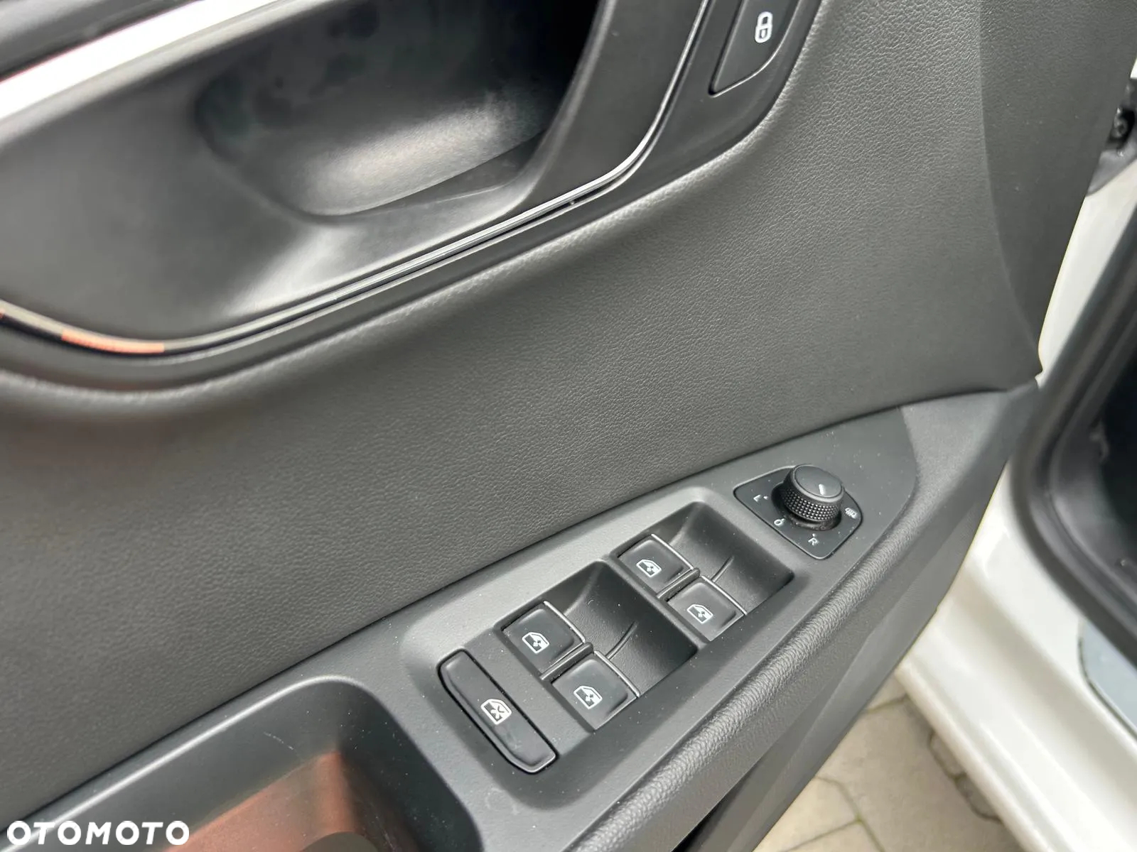 Seat Leon ST 1.4 TSI Start&Stop FR - 12