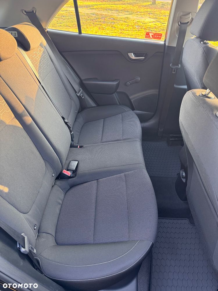 Kia Rio 1.4 L - 7