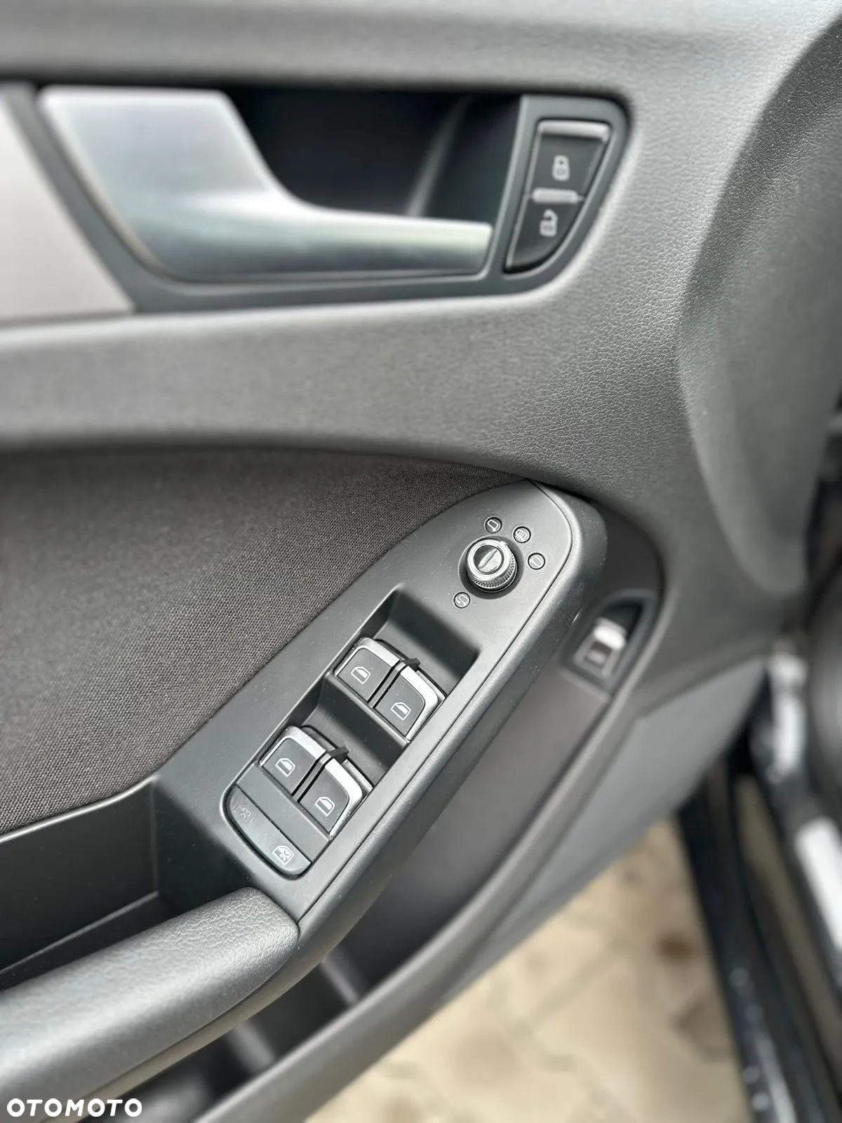 Audi A4 Avant 2.0 TDI DPF Attraction - 13
