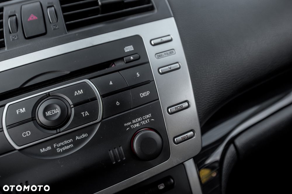 Mazda 6 2.0 Exclusive + - 27