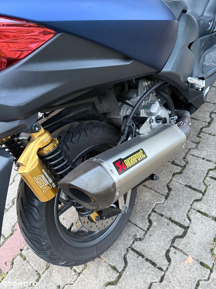 Yamaha X-max - 8