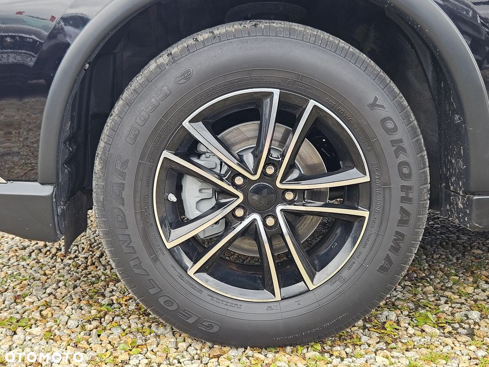Mitsubishi Outlander 2.0 Invite + 2WD - 38