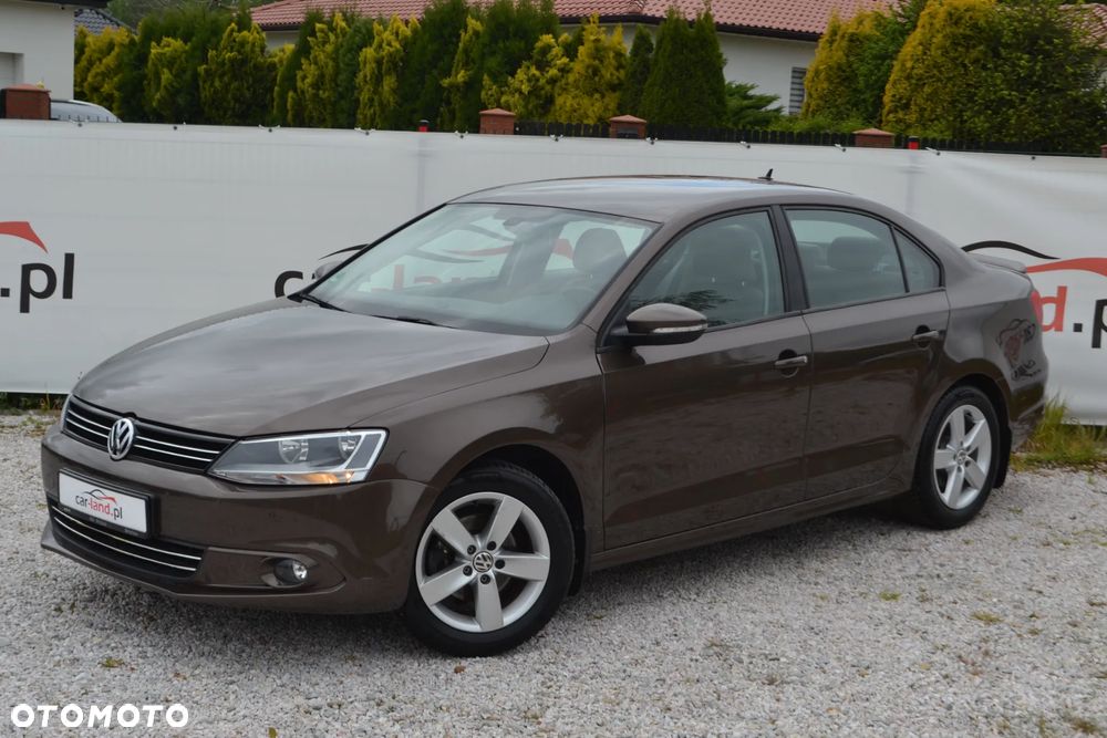Volkswagen Jetta - 6
