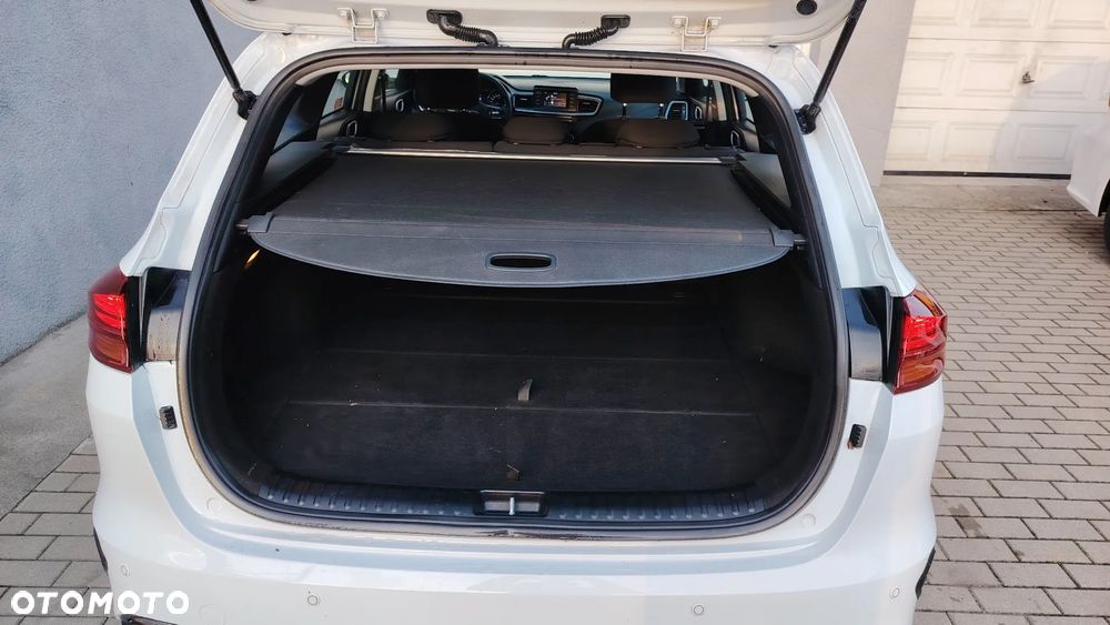 Kia Ceed 1.4 T-GDI M Max - 17