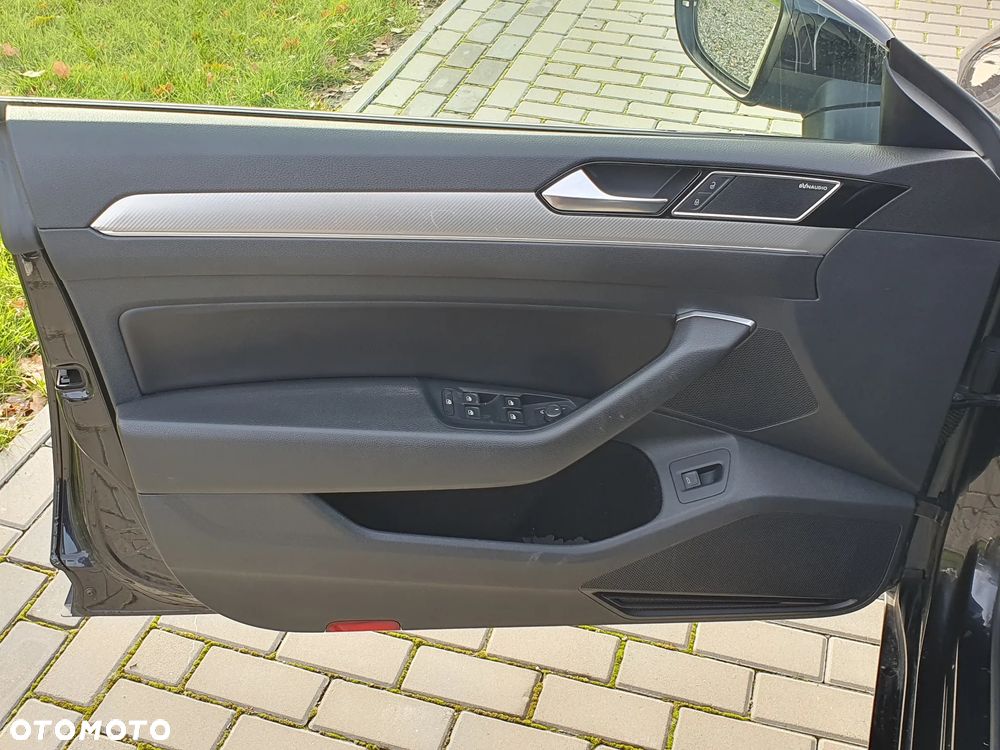 Volkswagen Arteon 2.0 TDI SCR 4Motion DSG R-Line - 18