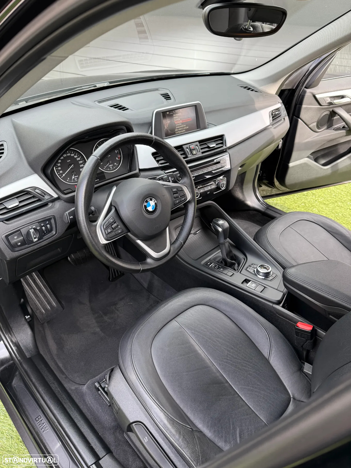BMW X1 18 d sDrive Auto Pack M - 53