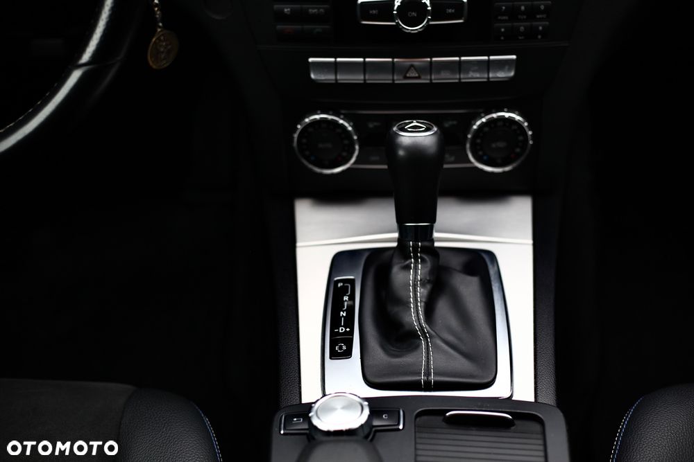 Mercedes-Benz Klasa C 220 T CDI 7G-TRONIC Avantgarde Edition - 7