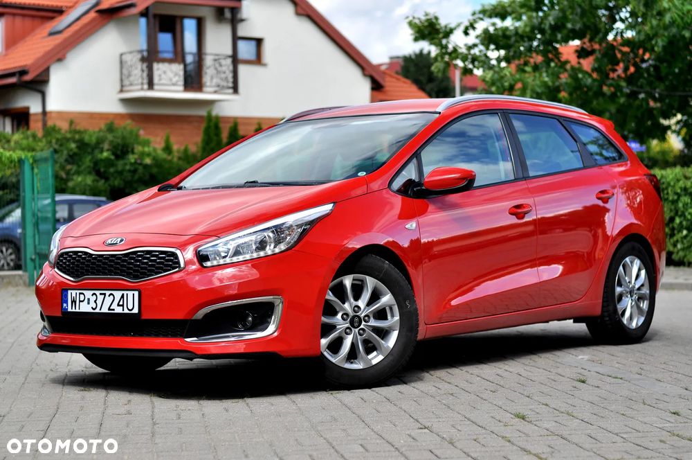Kia Ceed 1.6 GDI M DCT - 11