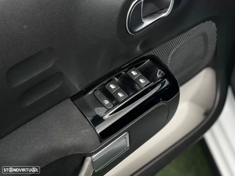Citroën C3 1.2 PureTech Feel - 25
